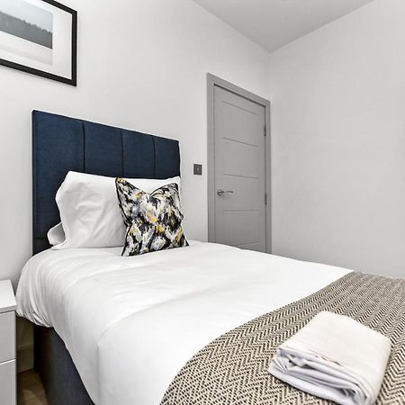 Amazing 2 Bedroom Apartment In Greater Londra Exterior foto