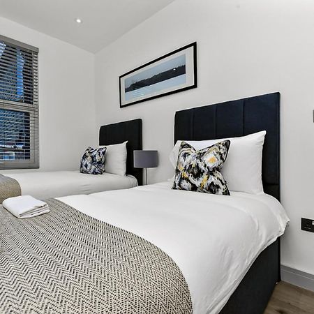 Amazing 2 Bedroom Apartment In Greater Londra Exterior foto