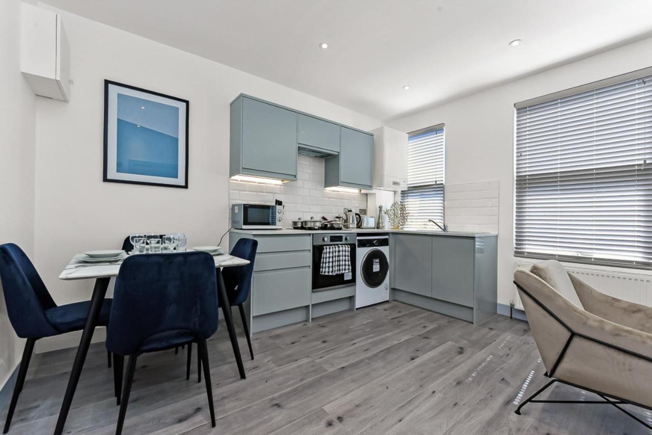 Amazing 2 Bedroom Apartment In Greater Londra Exterior foto