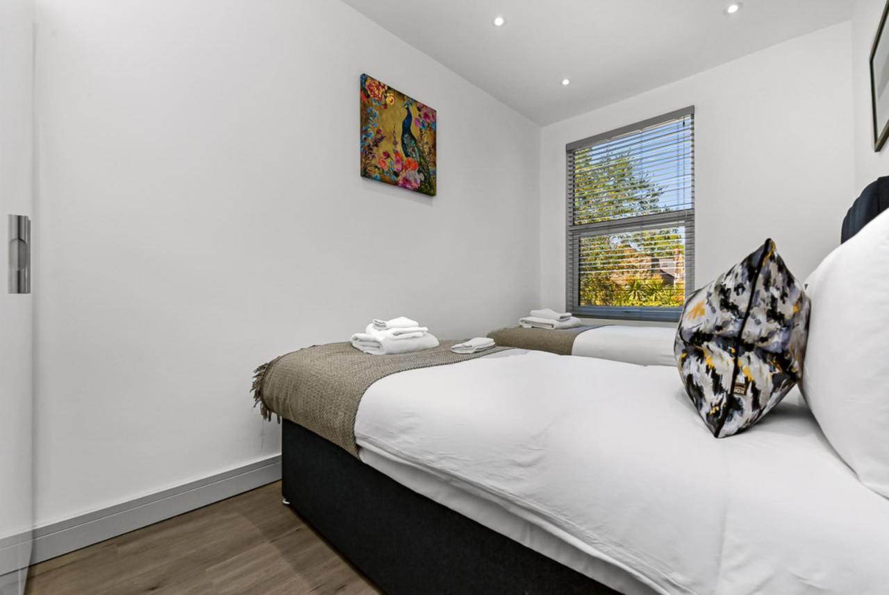 Amazing 2 Bedroom Apartment In Greater Londra Exterior foto