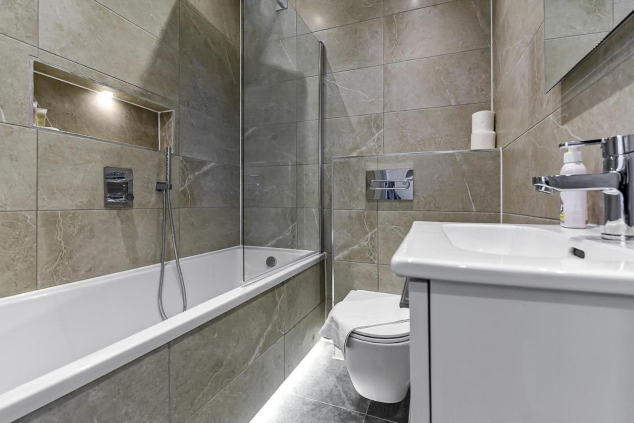 Amazing 2 Bedroom Apartment In Greater Londra Exterior foto